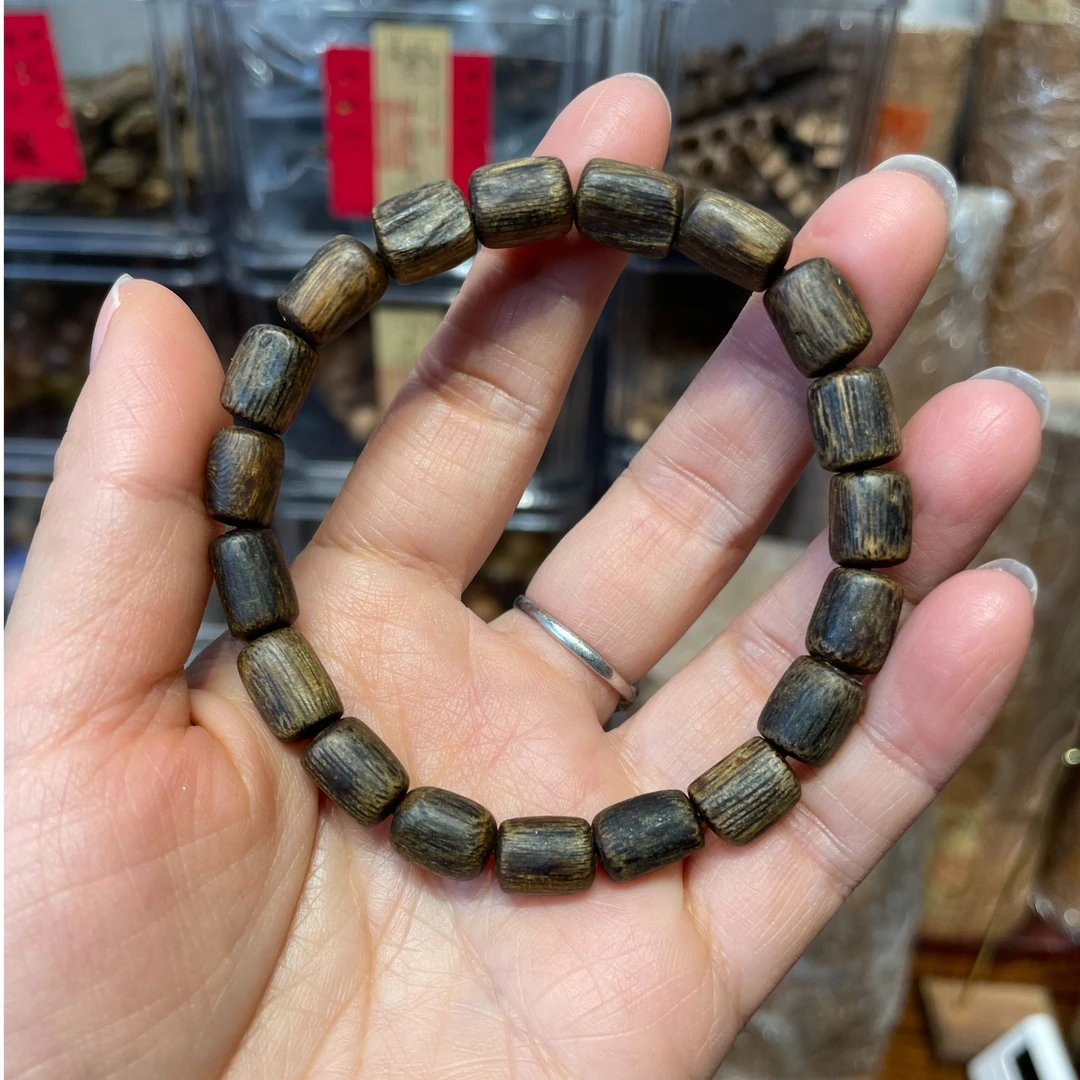 莺歌绿棋楠随形沉水沉香单圈手串【老良红木】