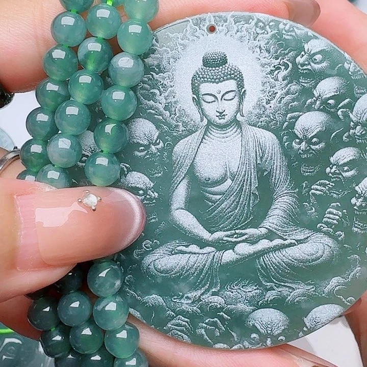 翡翠未镶嵌颈饰多样性发其一