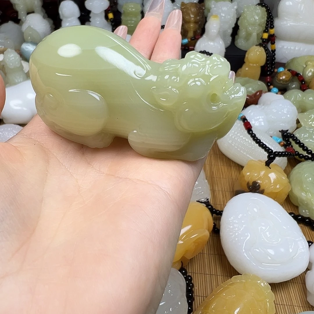 石材一****）清水色仰天貔貅