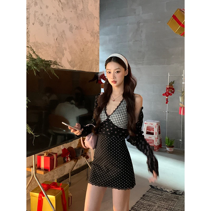 【HRG清仓】设计感V领碎花修身百搭连衣裙251N0843-N