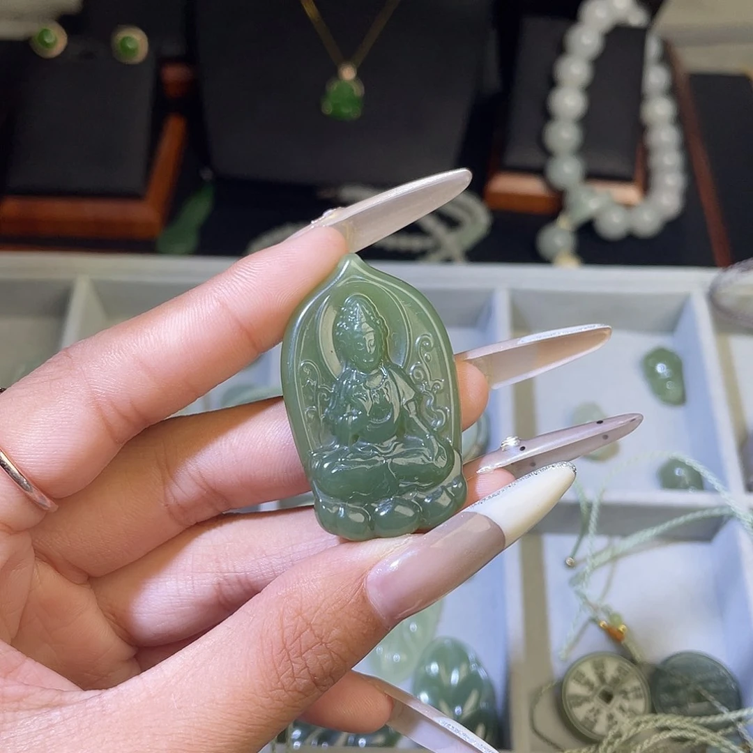 颈饰未镶嵌和田玉