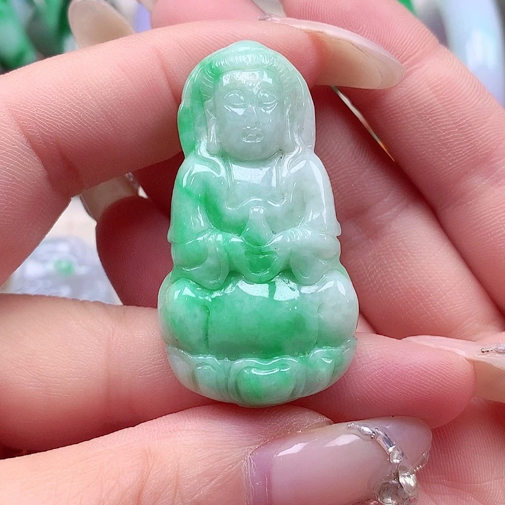 碧***天颈饰未镶嵌翡翠翡翠