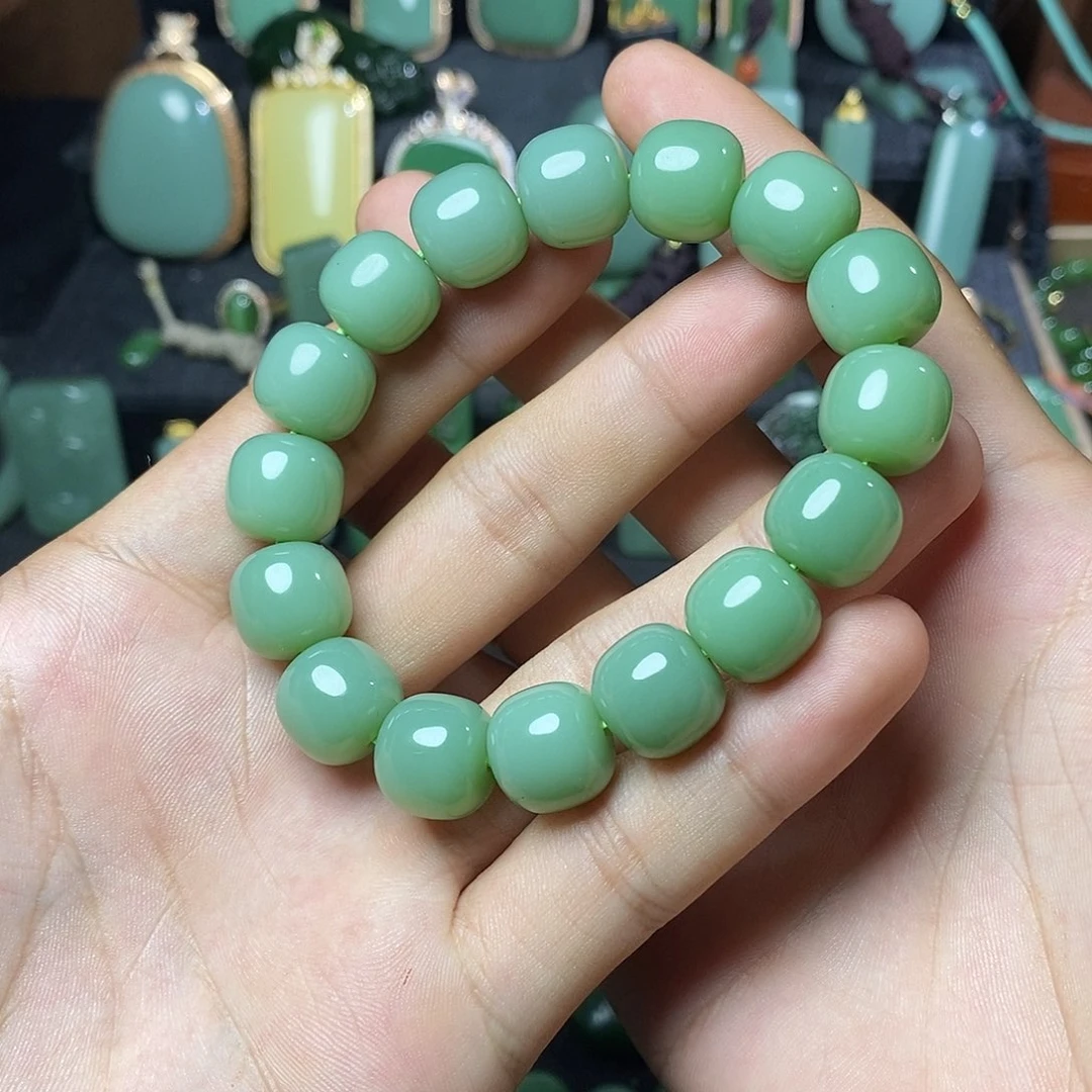 吊坠(不含链)未镶嵌和田玉（碧玉）