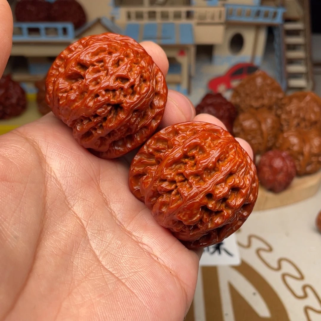 P****伟文玩核桃大粗筋，，，