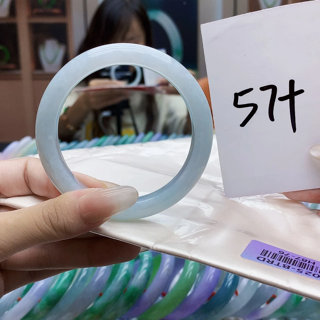 翡翠手镯未镶嵌g