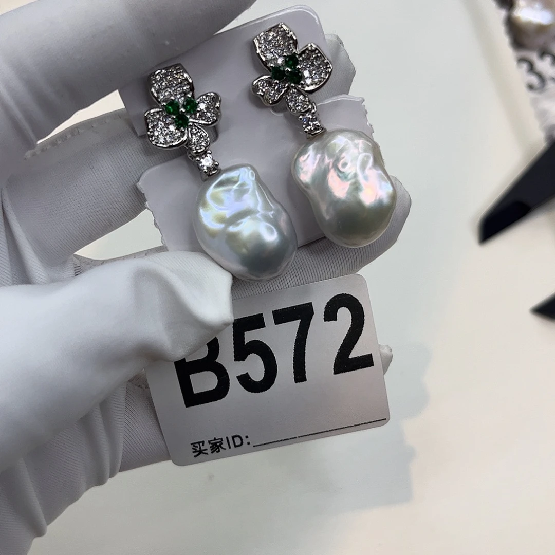 合金耳饰淡水珍珠