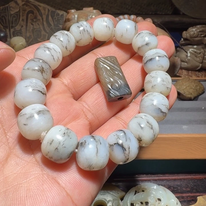 大***渊和田玉（糖玉）未镶嵌颈饰