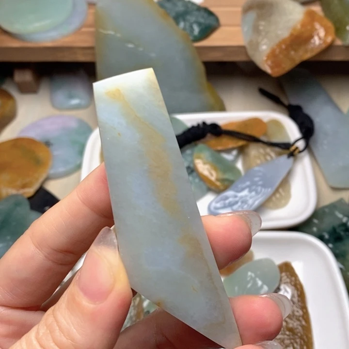 翡翠未镶嵌颈饰天然