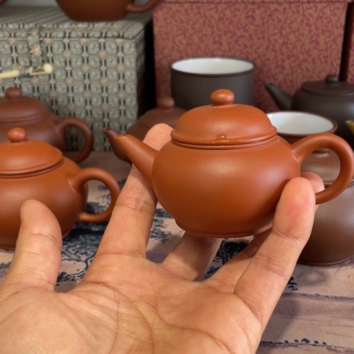 z***a茶壶紫砂这种天气出门