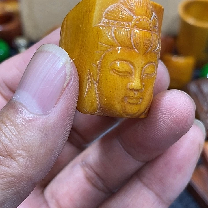 吊坠滴血莲花菩提