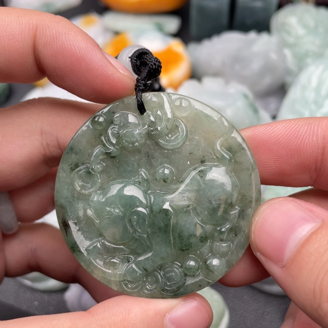 吊坠(不含链)未镶嵌翡翠
