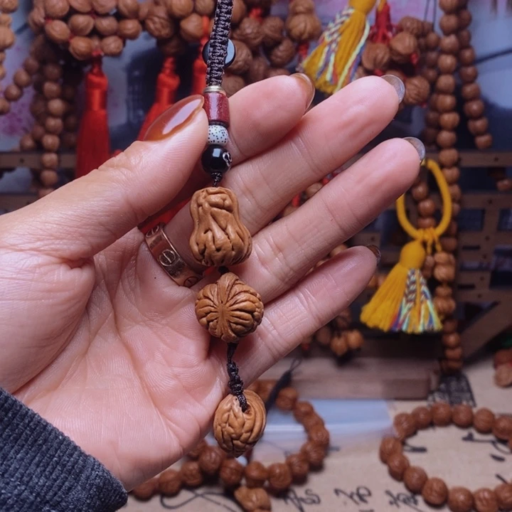 桃核吊坠龙纹桃枭