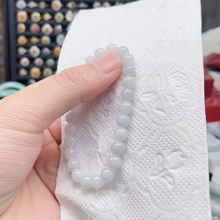 翡翠手镯未镶嵌翡翠