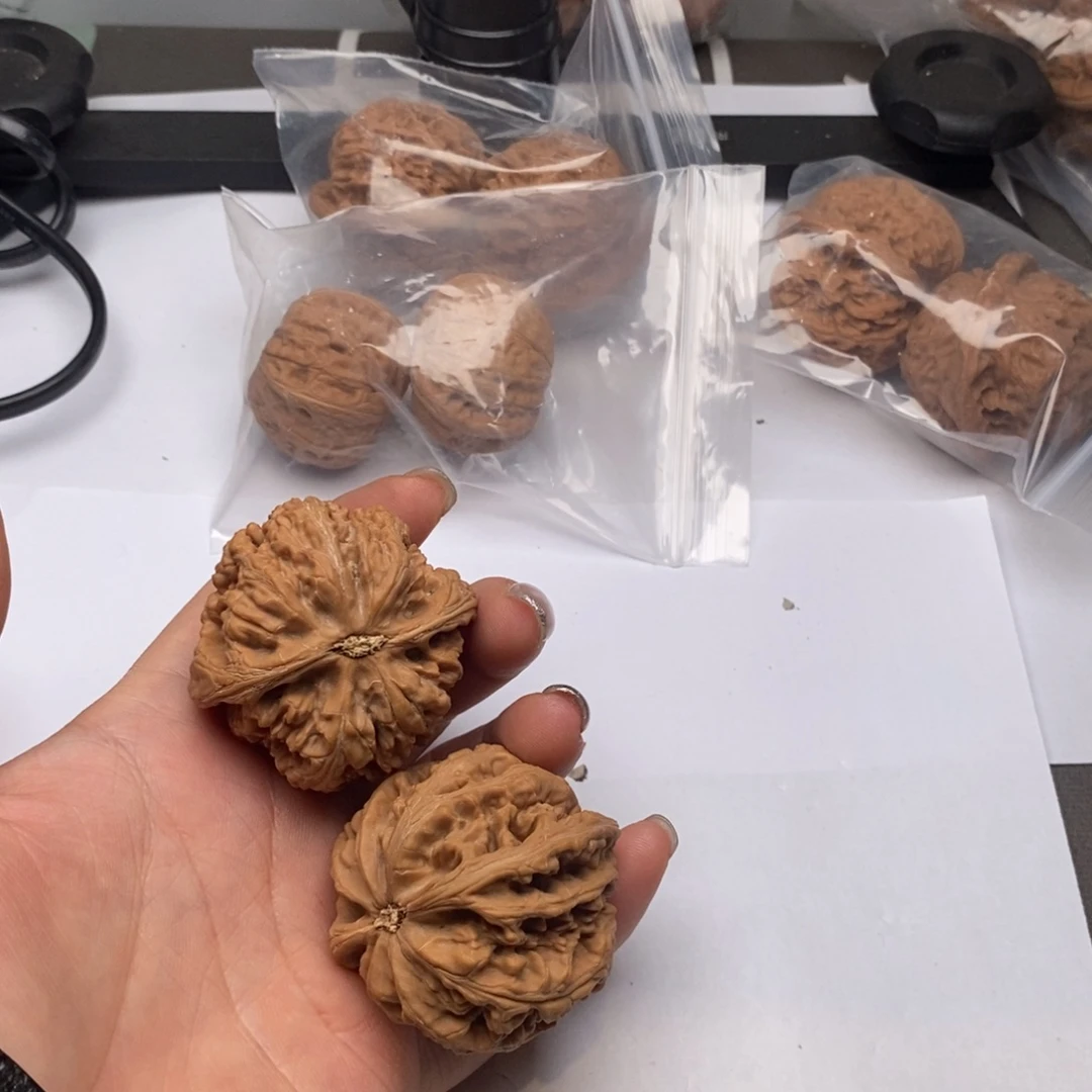 .***.吊坠文玩核桃粗筋