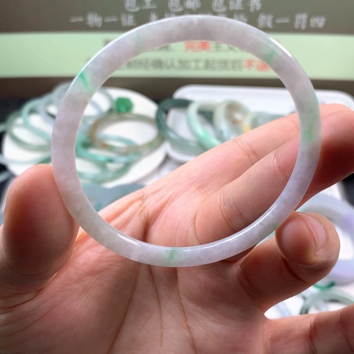 【闪购商品】翡翠手镯未镶嵌手镯