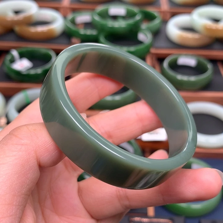 和田玉（碧玉）手镯未镶嵌57