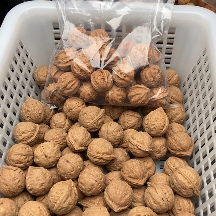 猪***猪两包定制打孔，定制商品不退不换