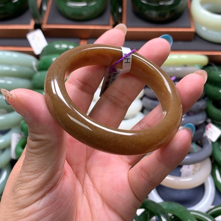 【闪购商品】未镶嵌手镯和田玉21