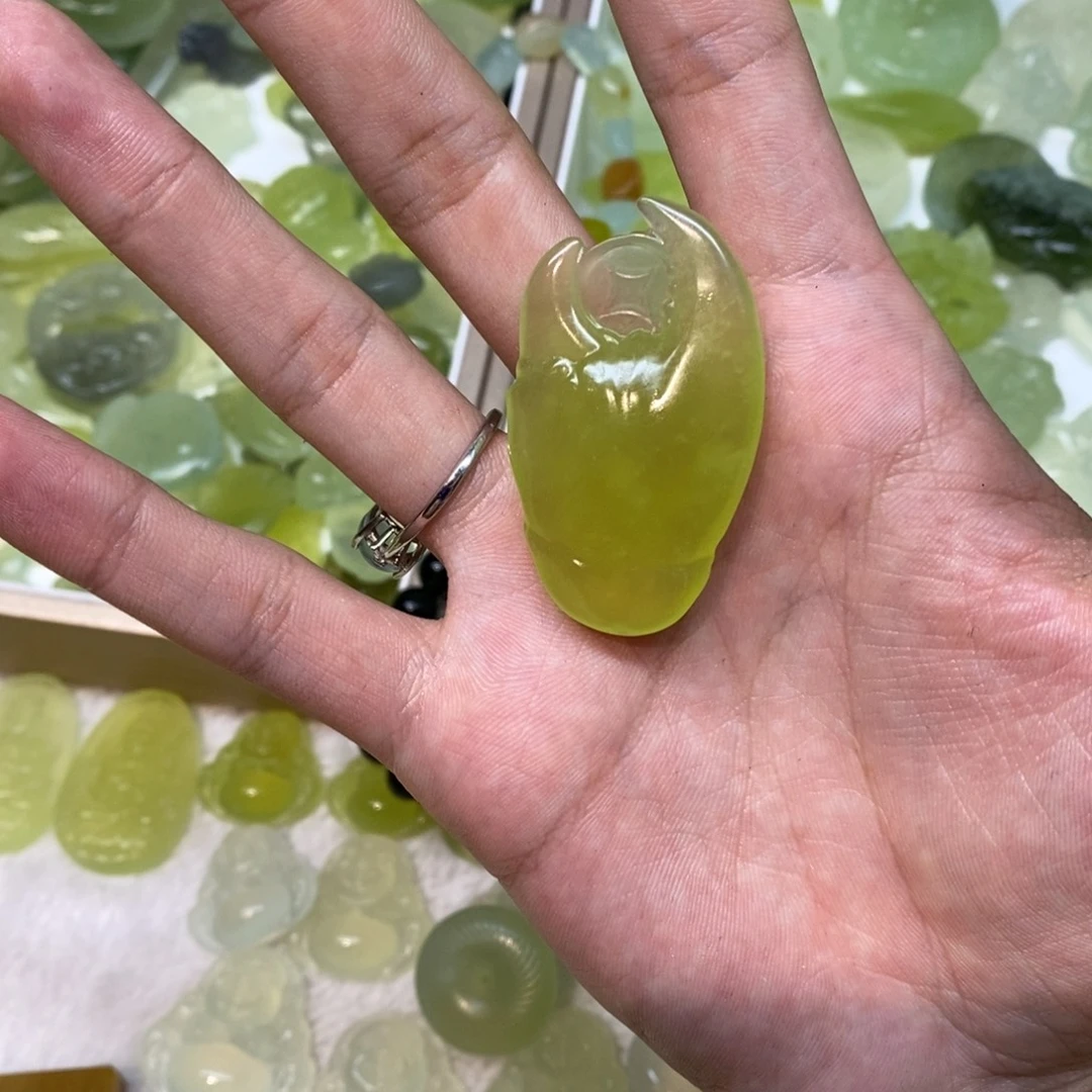 岫玉未镶嵌吊坠(不含链)