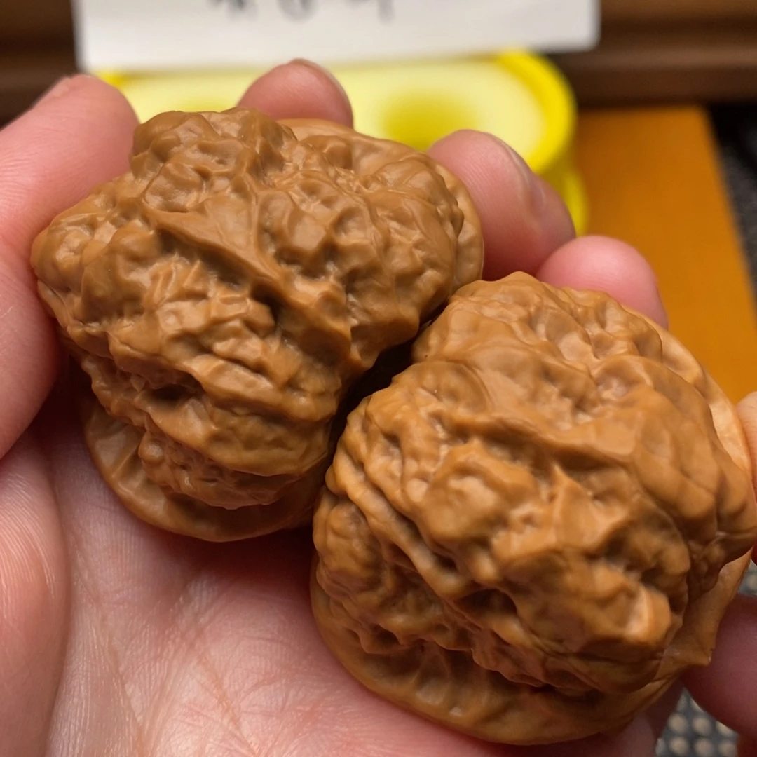文玩核桃吊坠全品边40左右