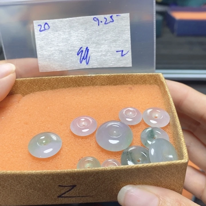 星***星定制翡翠未镶嵌不退