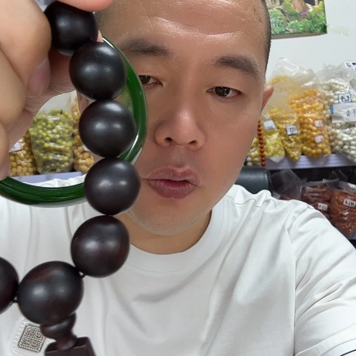 大果紫檀（缅甸花梨），****92