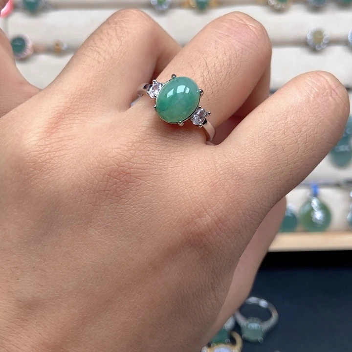 翡翠未镶嵌戒指戒指