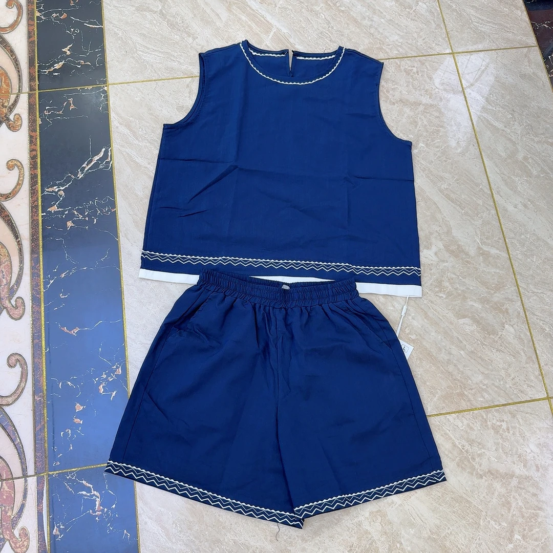 99292轻熟风时尚宽松显瘦无袖上衣短裤夏季套装