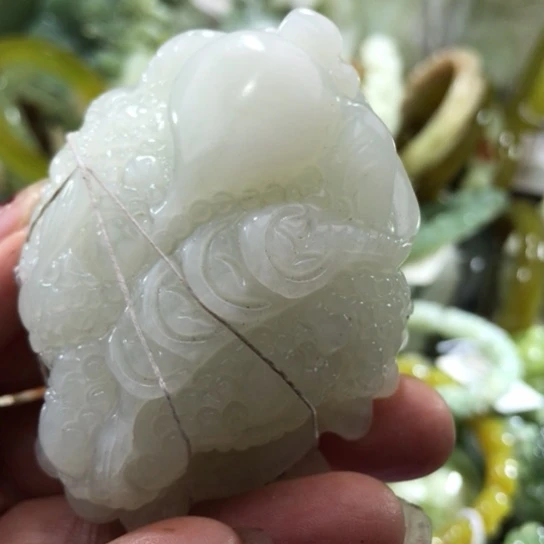 岫玉未镶嵌手把金蟾