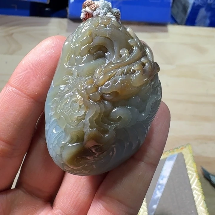 和田玉（糖玉）未镶嵌挂件