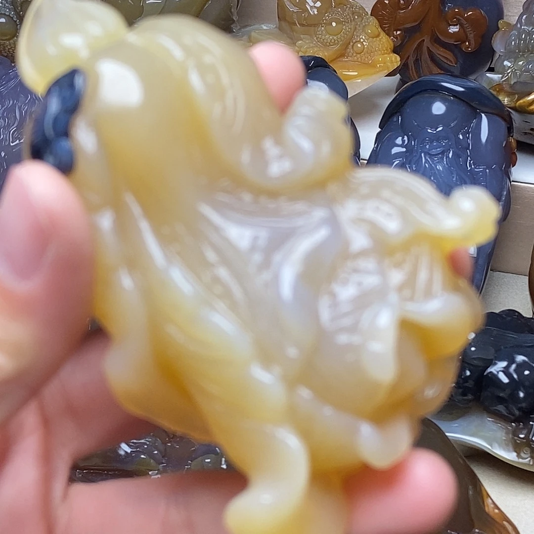 玛瑙/玉髓未镶嵌把件