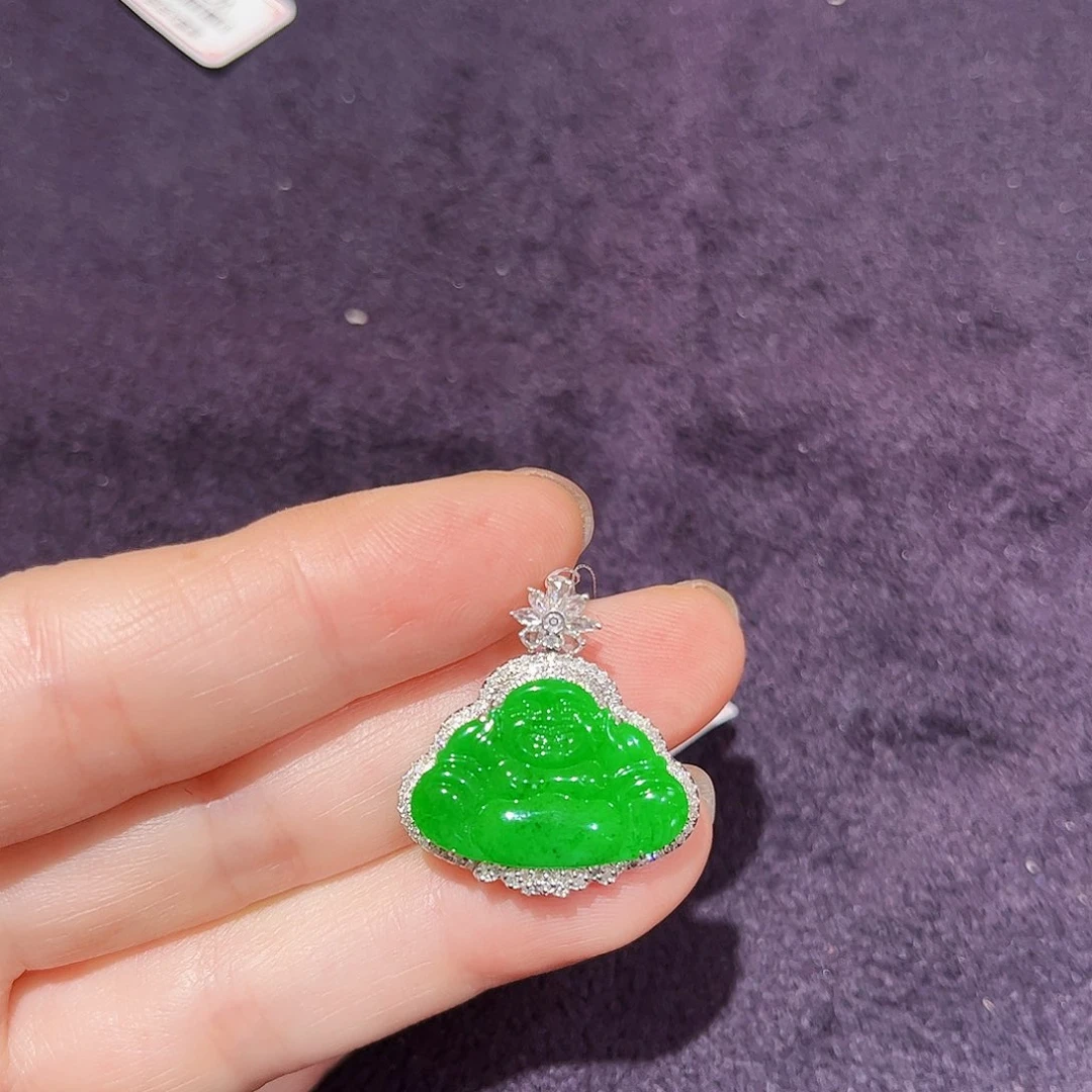 翡翠18K金镶嵌颈饰翡翠吊坠