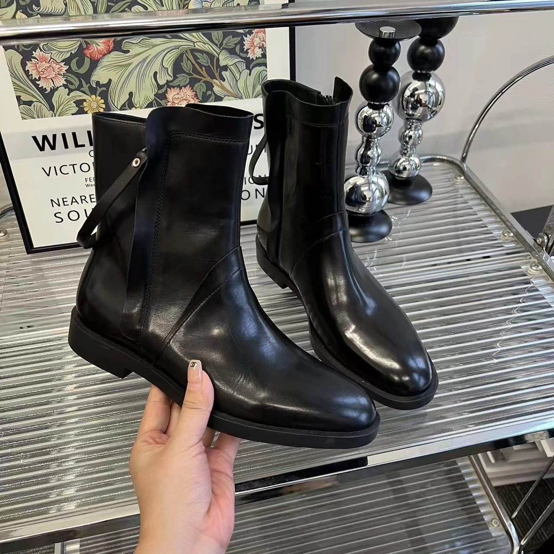 〔COCO TOUS〕时尚百搭黑色真皮粗跟英伦秋冬圆头拉链短靴24XZ533LX