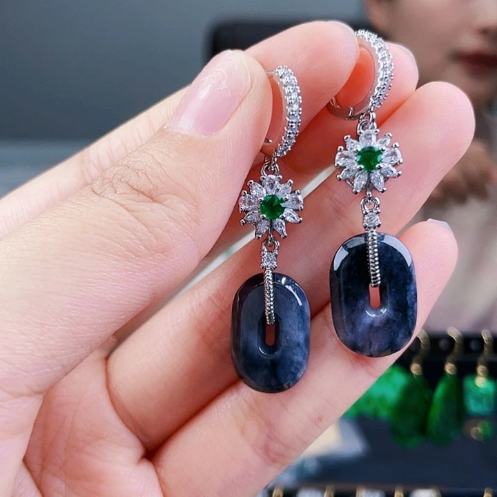 翡翠耳饰未镶嵌饰品