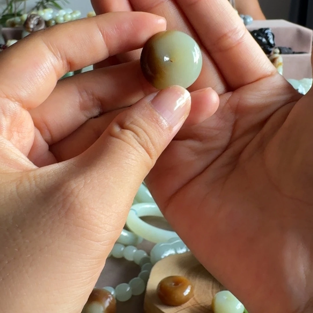 手链未镶嵌和田玉（糖玉）