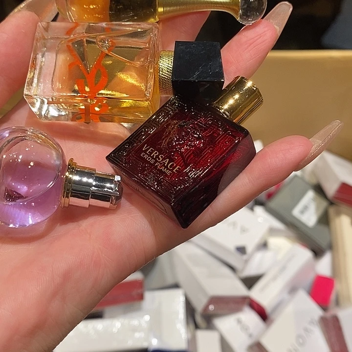 s***e中古香水沐浴露持久留香
