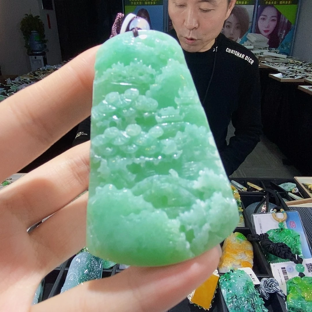 颈饰未镶嵌翡翠翡翠