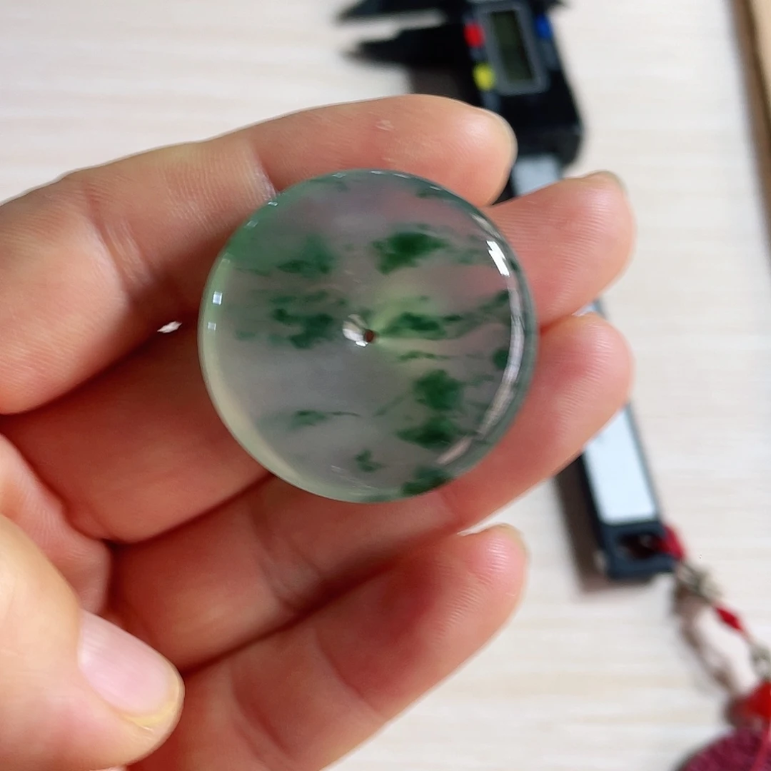 未镶嵌定制翡翠翡翠吊坠