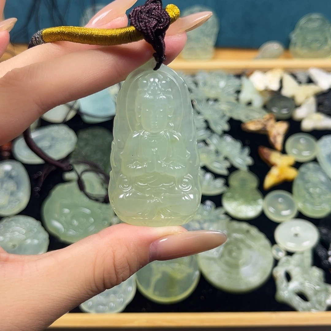 合金蛇纹石玉颈饰