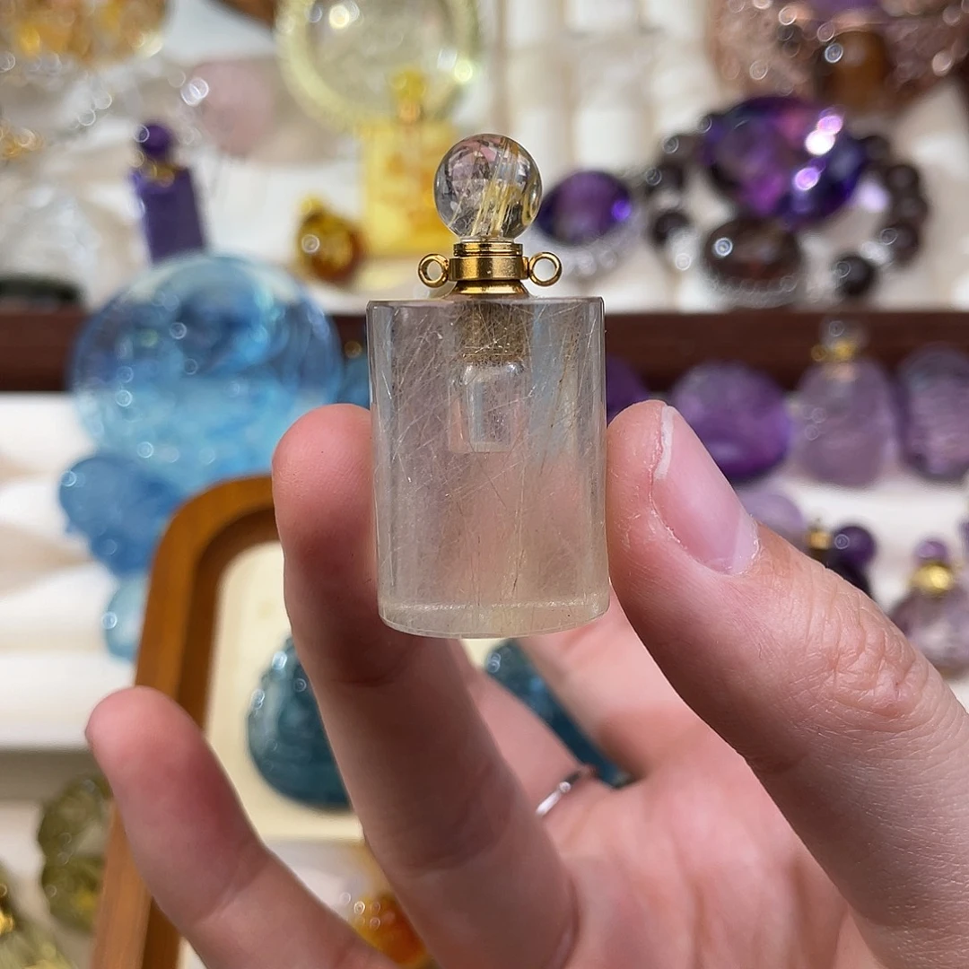 水晶颈饰未镶嵌娜**露天然水晶吊坠597