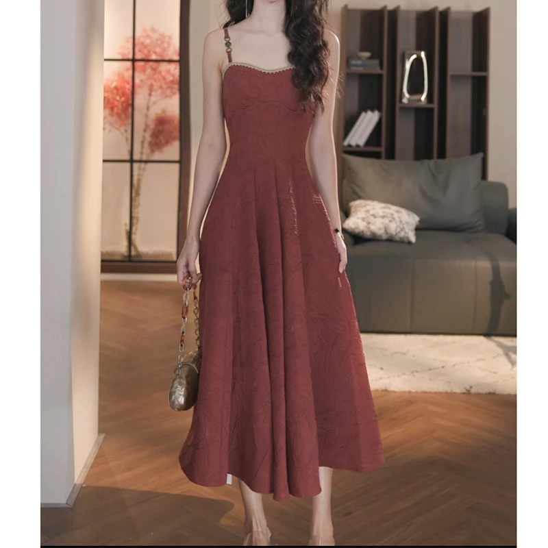 薇宝儿塔塔-【雪落红尘】2024秋季显瘦收腰吊带连衣裙-30147K