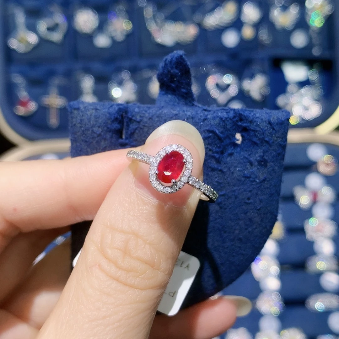 【闪购商品】铂Pt950镶嵌戒指红宝石C****e蛋面戒指