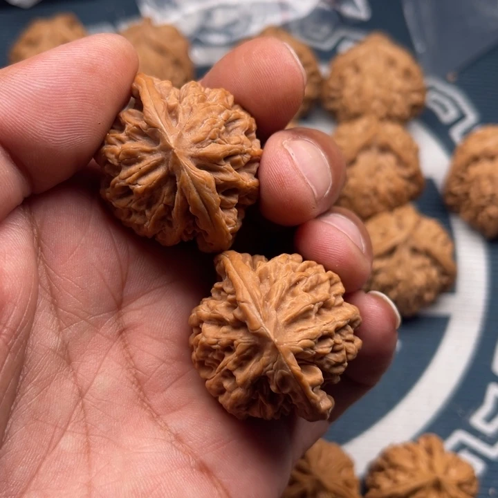 文玩核桃吊坠我***?鹤渡岭