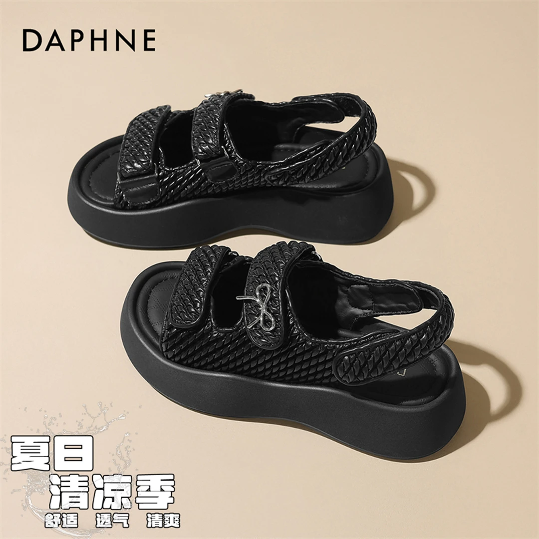 达芙妮小香风凉鞋女2025新款夏季露趾舒适不累脚气质百搭休闲凉鞋