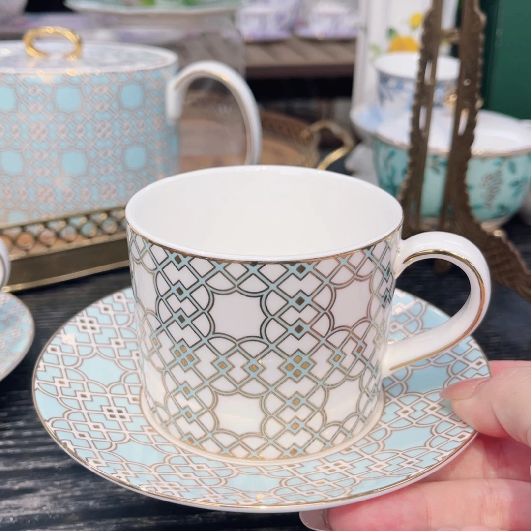 杯杯—————————————