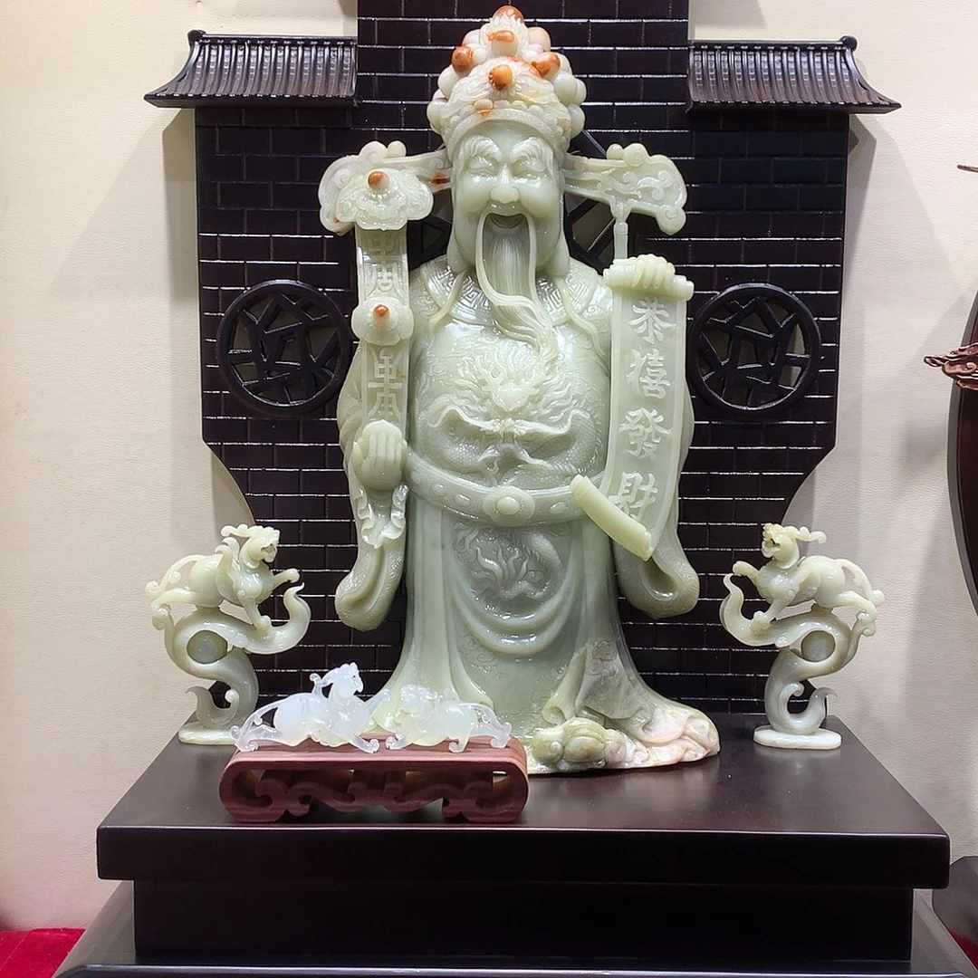 蛇纹石玉未镶嵌摆件