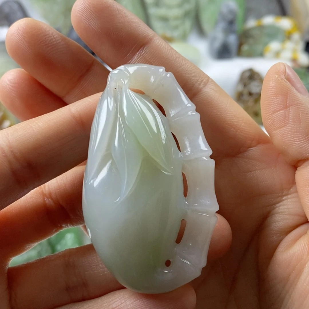 未镶嵌和田玉挂件