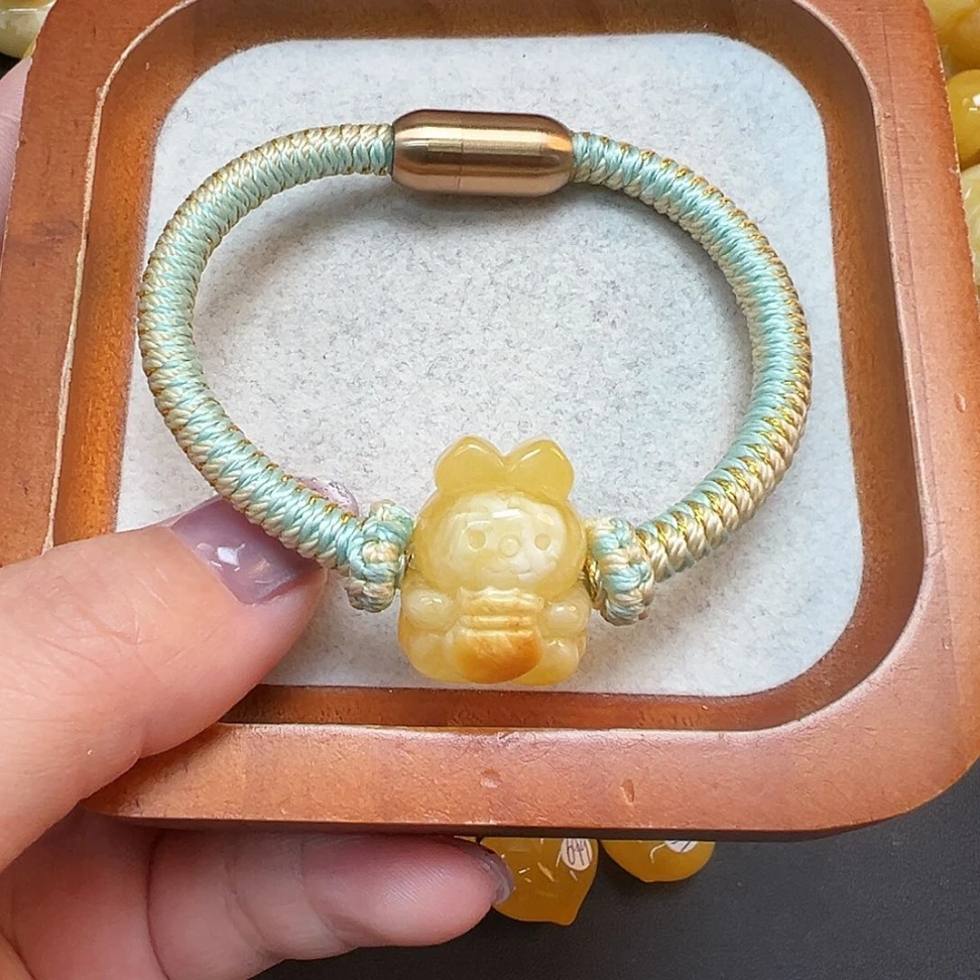 未镶嵌琥珀珠宝奇石