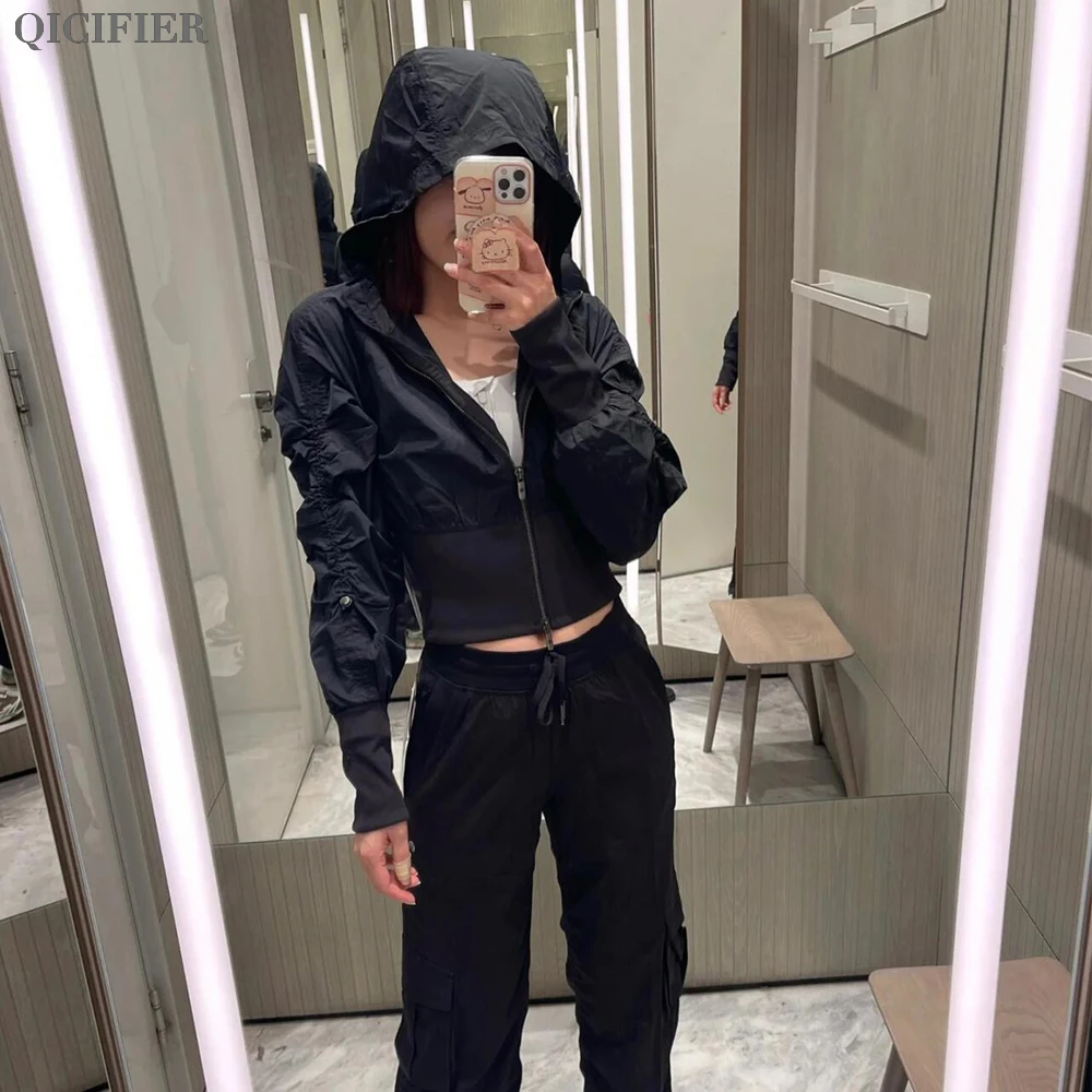 【QICIFIER】褶饰外套科技黑褶皱收腰连帽短款夹克外套 3035