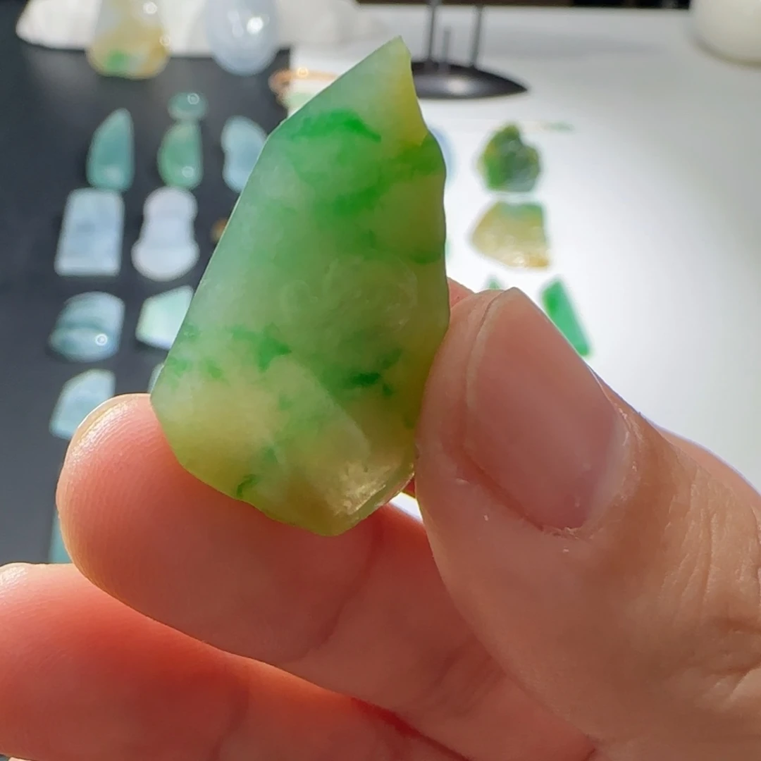 定制翡翠未镶嵌材料
